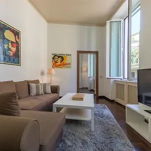  Apartamento Palazzo Borghese Lovely Flat Italia